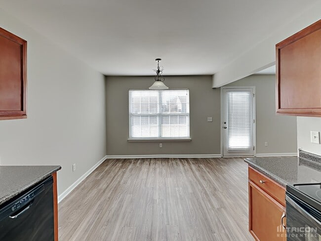 Building Photo - 124 Iron Horse Rd