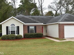 Building Photo - 5028 Scotch Pine Ave