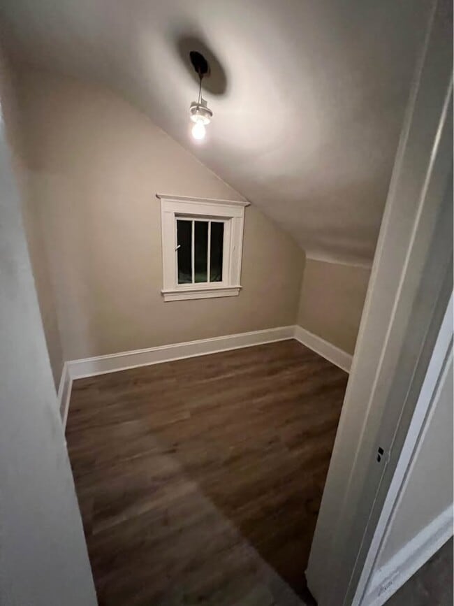 Building Photo - 5533 Gwynn Oak Ave