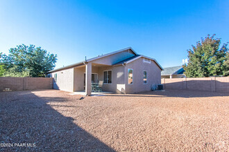 Building Photo - 7626 E Tumble Weed Rd