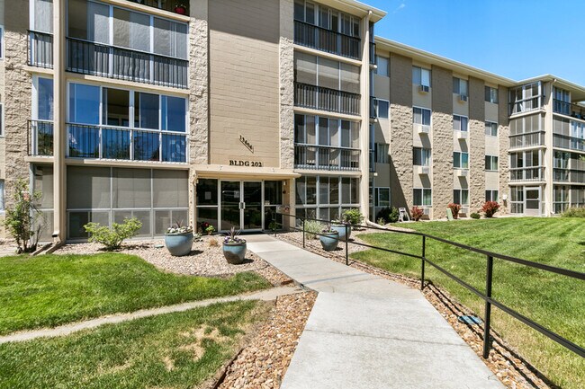 Foto del edificio - 13606 E Bates Ave