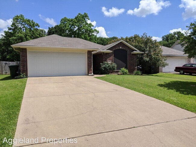 Building Photo - 3 br, 2 bath House - 1723 Beaver Pond Ct