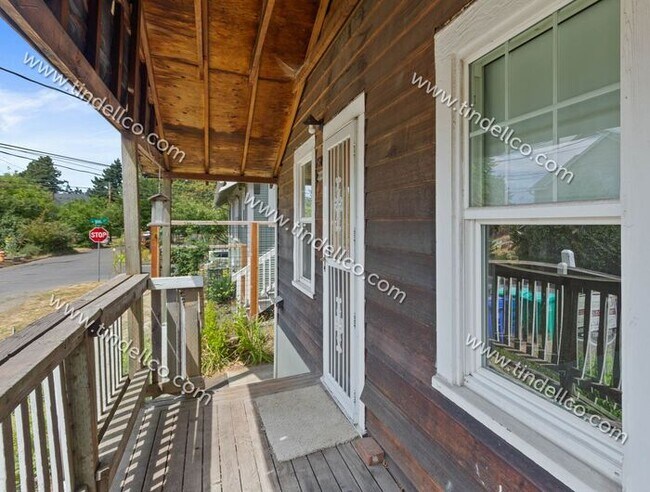 Foto del edificio - Pet FRIENDLY 4 bedroom 2 bathroom home loc...