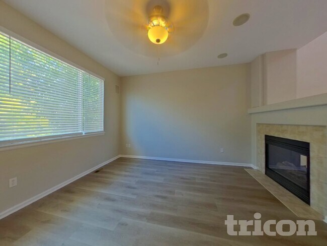 Foto del edificio - 15935 E 97th Ave