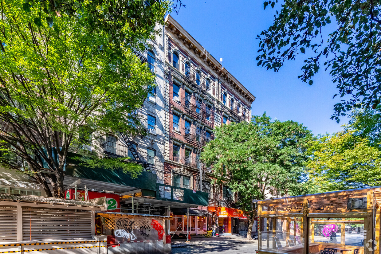 Primary Photo - 192 Bleecker St