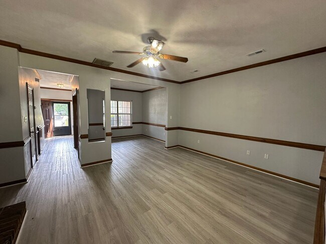 Building Photo - Windmill Shores