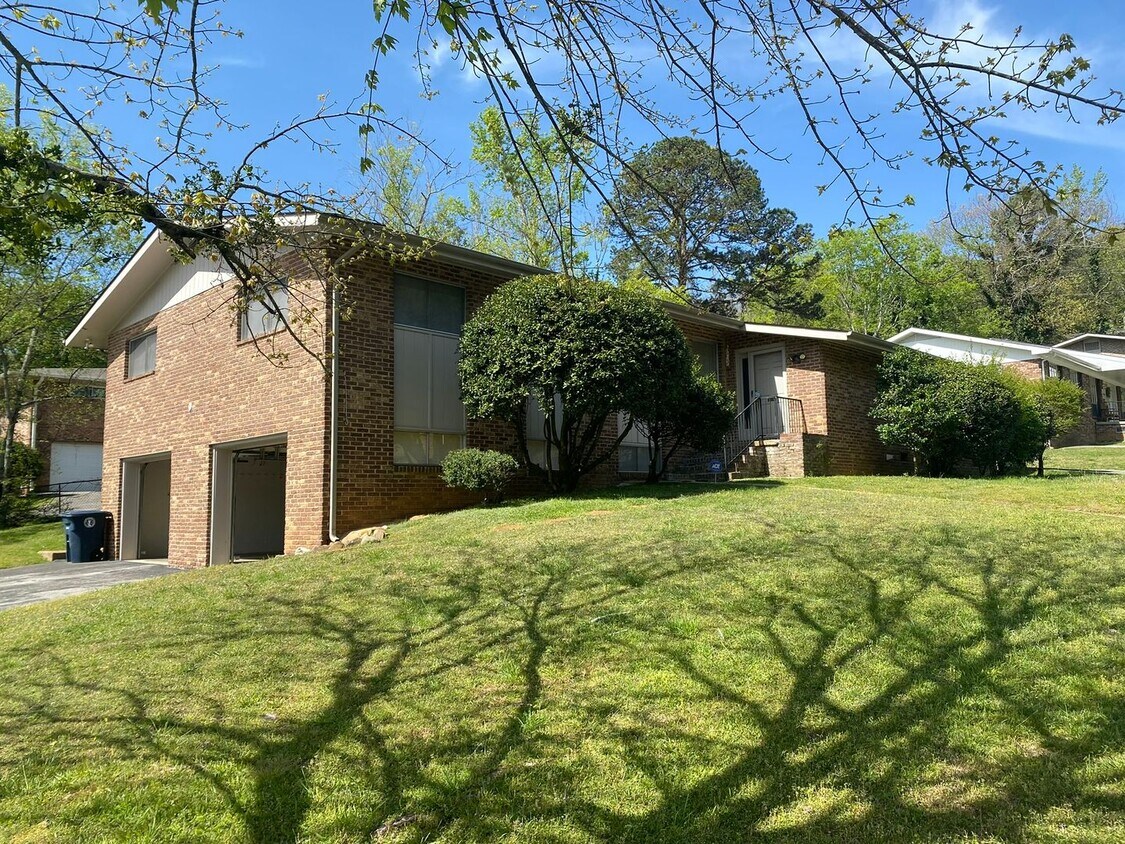 Foto principal - 3416-3418 Gail Dr