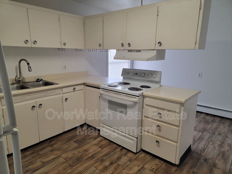 Foto principal - 3925 E 9th Ave