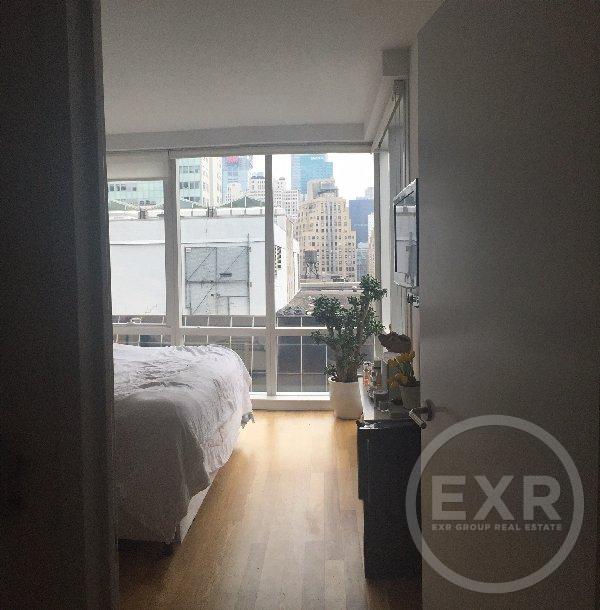 Foto del edificio - 885 Avenue of the Americas
