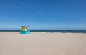 Building Photo - 305 N Pompano Beach Blvd