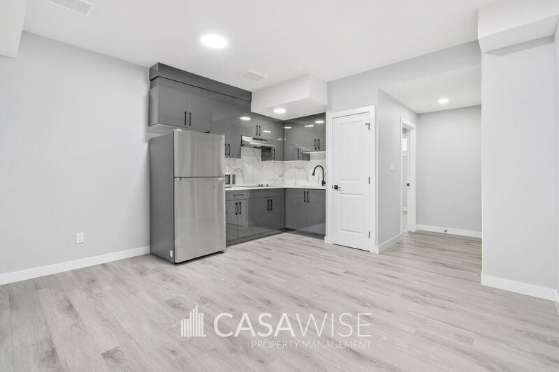 Photo principale - 1227 Plum Bnd SW