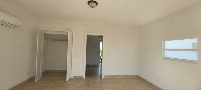 Building Photo - 27250 SW 177th Ave