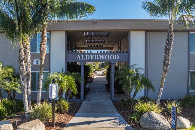 Entrada - Alderwood