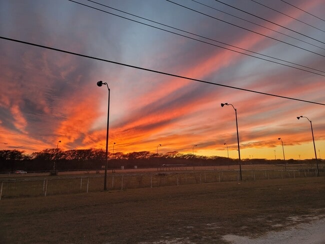Foto del edificio - 2440 TX-16