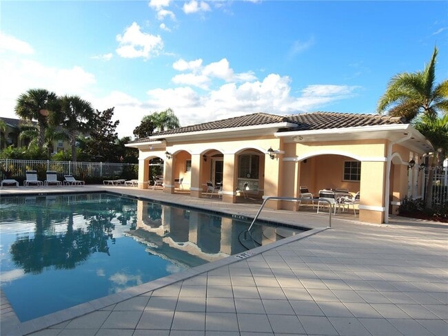 Foto del edificio - 5973 Giardino Ln