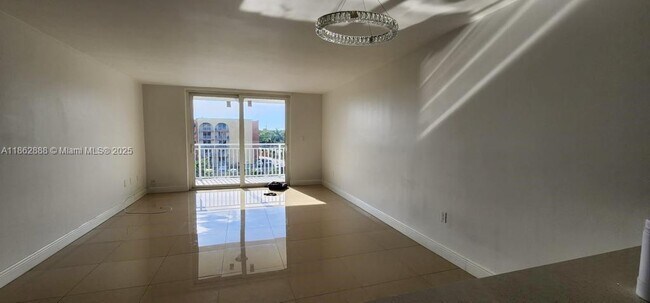 Foto del edificio - 6950 Miami Gardens Dr