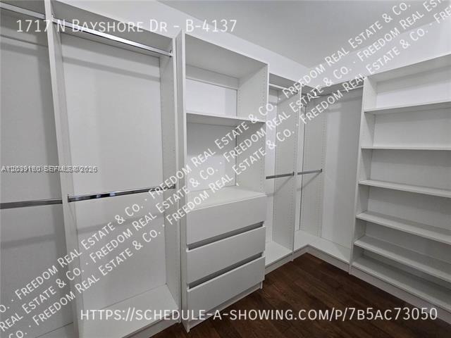 Foto del edificio - 1717 N Bayshore Dr