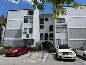 Building Photo - 1720 N Congress Ave