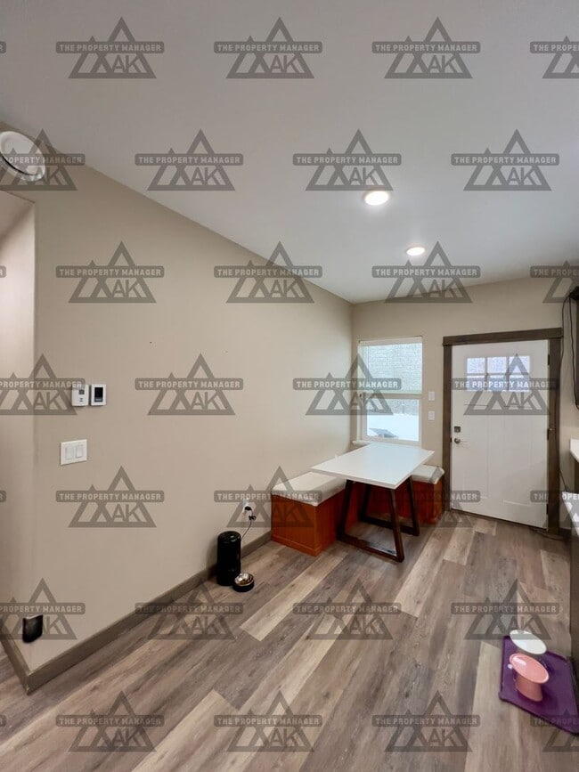 Building Photo - Beautiful 3-Bedroom, 2-Bath Home in North ...