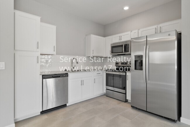 Foto del edificio - 8283 N 22nd Dr