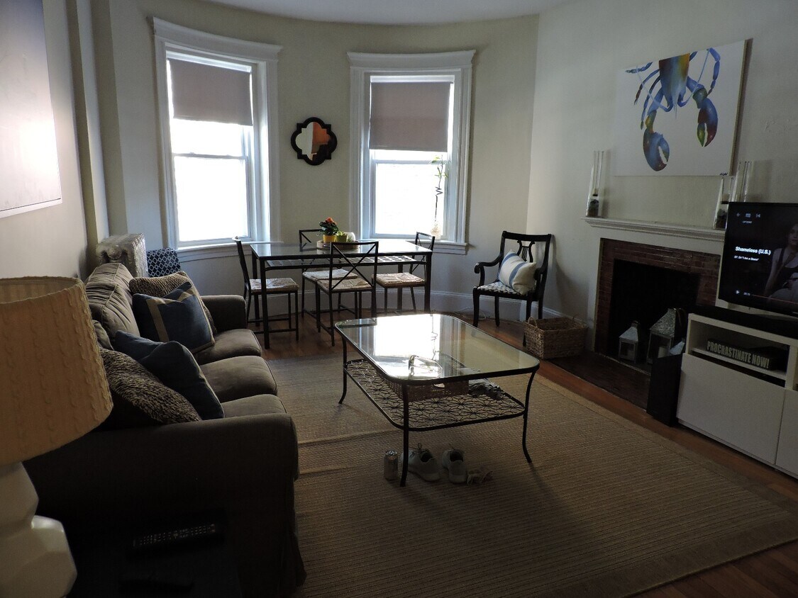 Primary Photo - 1778 Beacon St