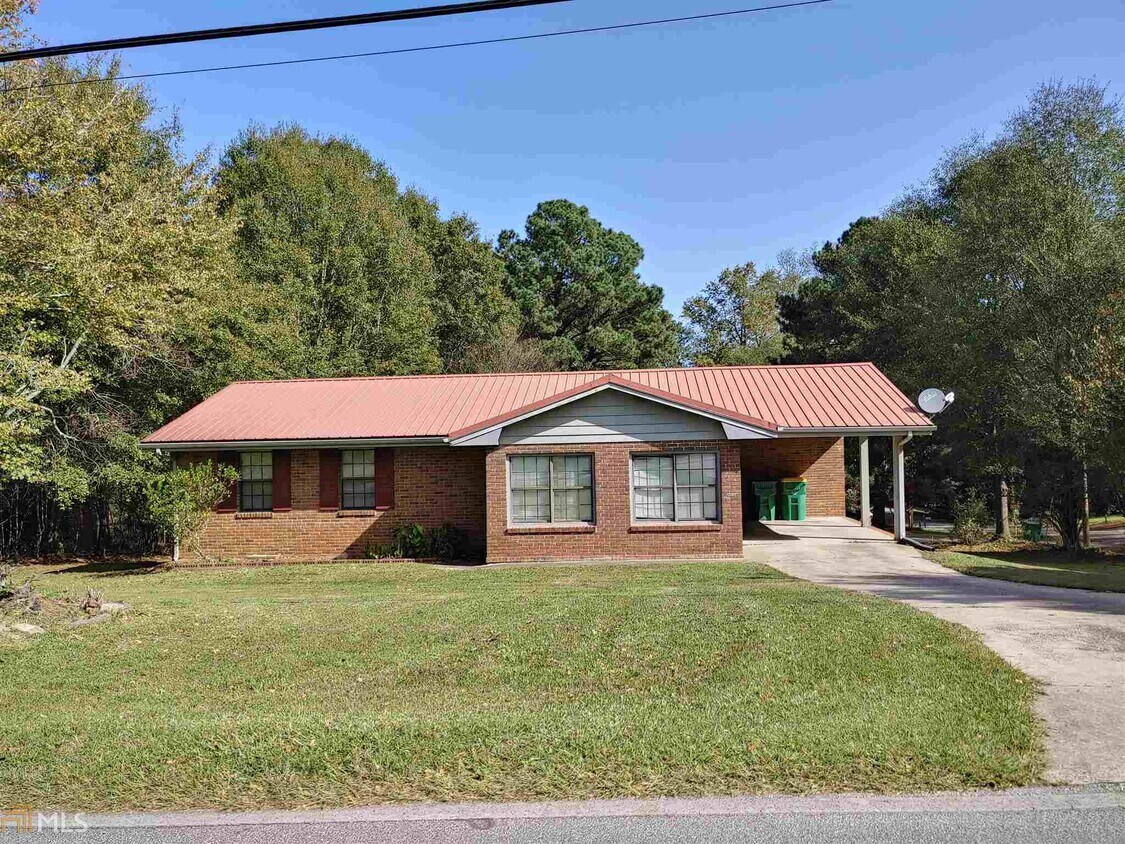 104 Mcelroy St, Winder, GA 30680 House for Rent in Winder, GA