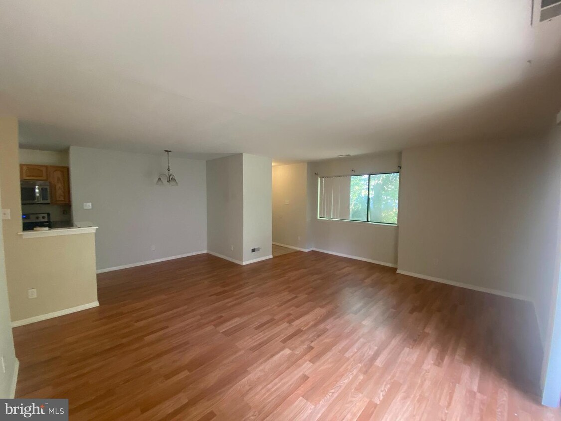 Foto principal - 1405 Britton Pl