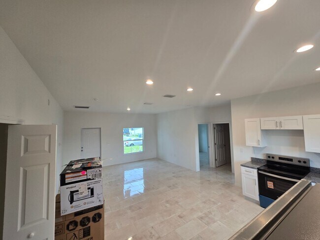 Building Photo - BRAND NEW CONSTRUCTION-3/2/1-MOVE IN READY