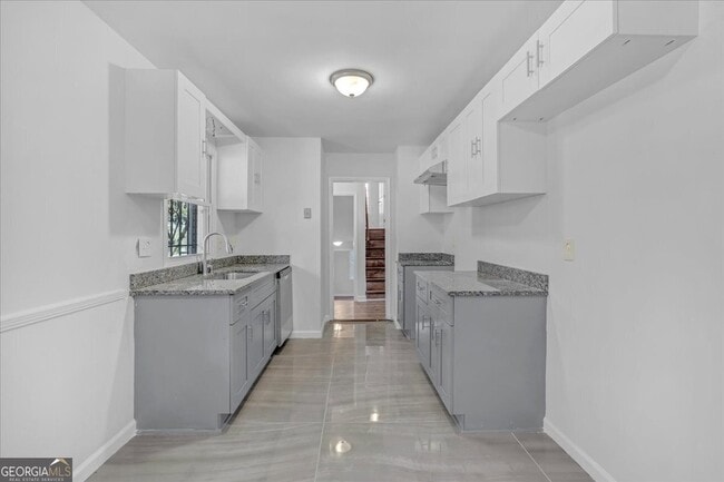 Building Photo - 2080 Bluffton Way