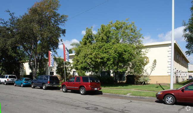 Building Photo - Parkridge Apartments