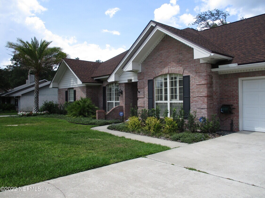 11977 Oldfield Pointe Dr, Jacksonville, FL 32223 House for Rent in