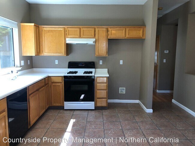 Foto del edificio - 3 br, 2 bath House - 7012 Sawgrass Court