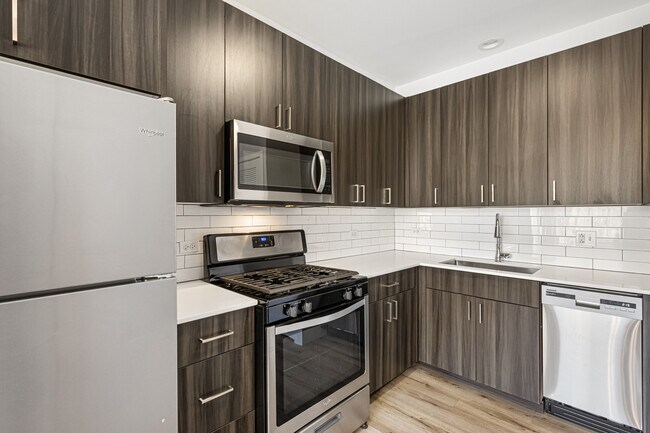 Foto del edificio - 1531 W Howard St