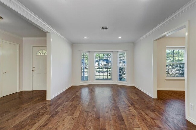 Building Photo - 10403 Raritan Dr