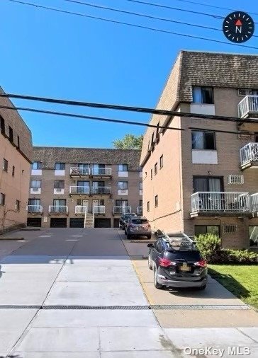 Primary Photo - 172-79A Highland Ave