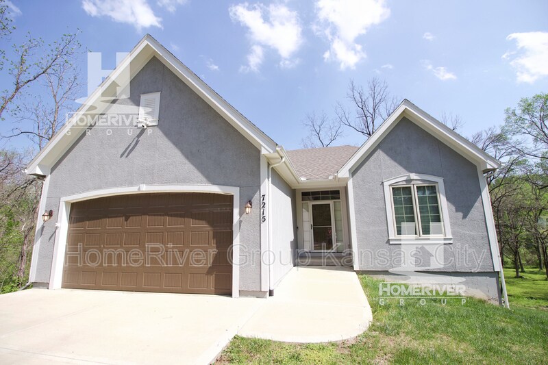7215 NW Oak Dr, Kansas City, MO 64152 House Rental in Kansas City, MO