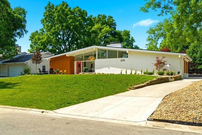 Building Photo - 2276 Johnston Rd