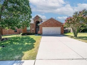 Building Photo - 2861 Laurel Oak Dr