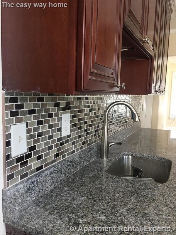 Building Photo - 5 bedroom in Malden MA 02148