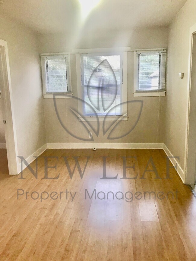 Foto del edificio - 4339 6th St