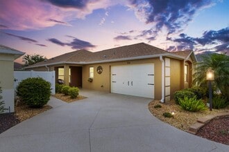 Building Photo - 724 Yager Ln