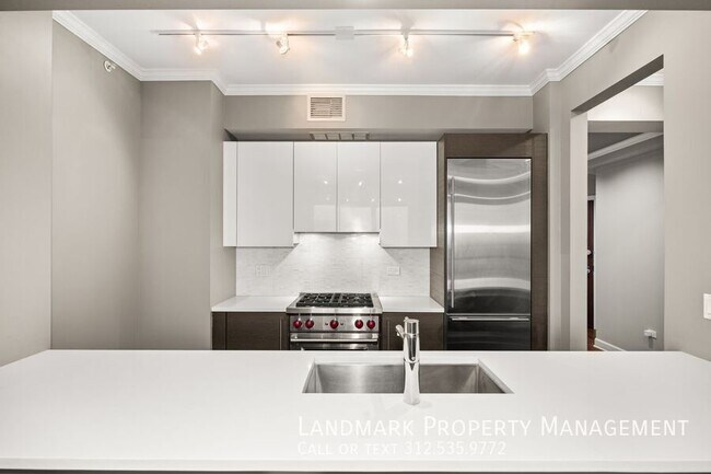 Foto del edificio - 1201 S Prairie Ave
