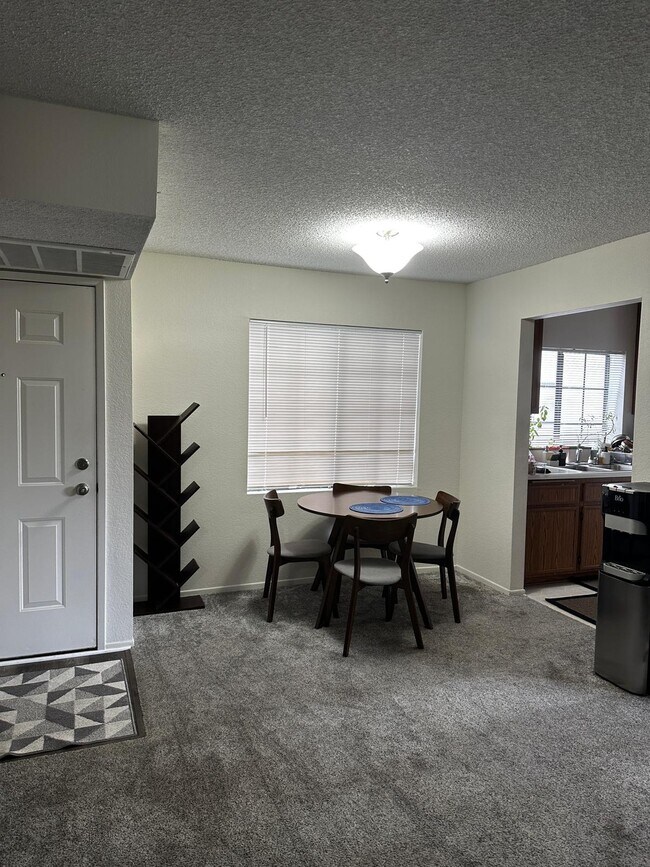 Foto del edificio - 8510 Westmore Rd
