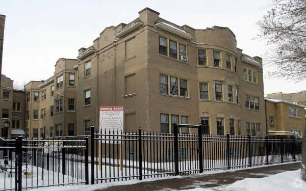 Primary Photo - 6428-6430 N Francisco Ave