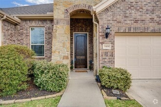 Building Photo - 1416 Bowen Dr
