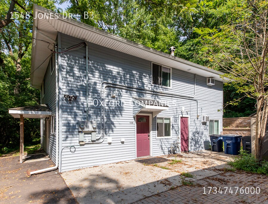 Primary Photo - 1548 Jones 3 Bedroom unit