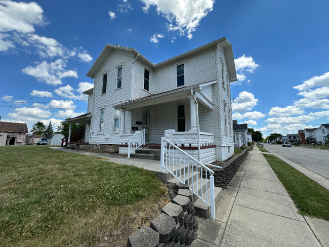 Building Photo - 403 S Main St