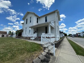 Building Photo - 403 S Main St