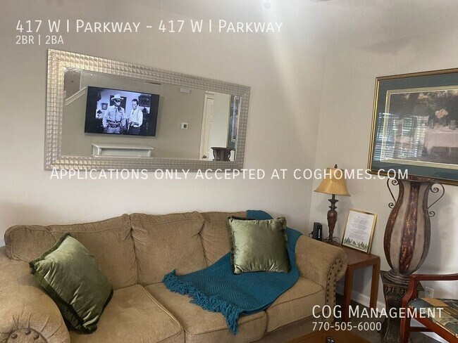 Foto del edificio - 417 WI Pkwy