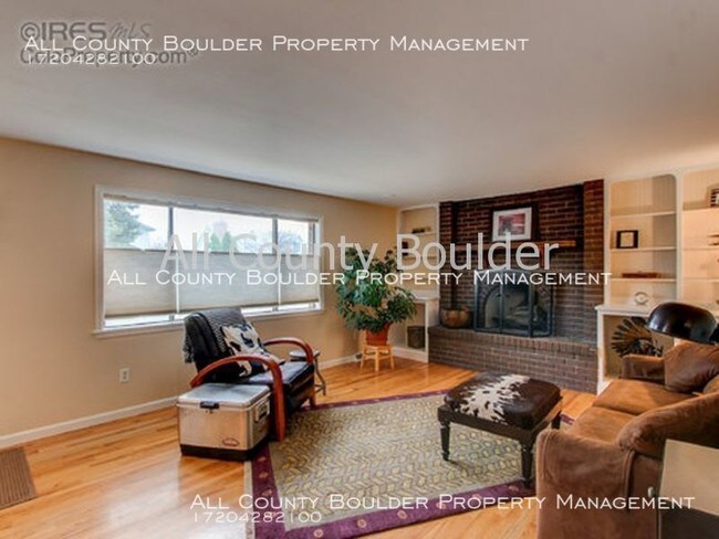 Building Photo - 1215 Vail Ln